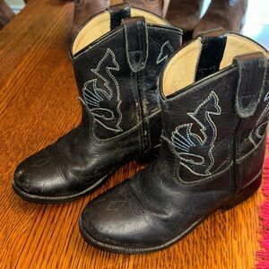 Children’s size 8 cowboy boots
